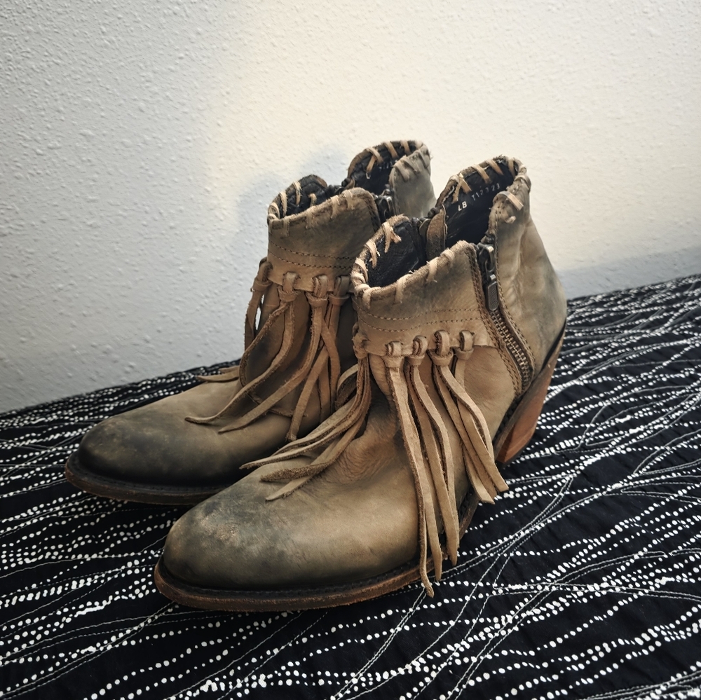 Liberty Black Alice Fringe Ankle Boots Size 8.5 Brown Leather Western Cowgirl